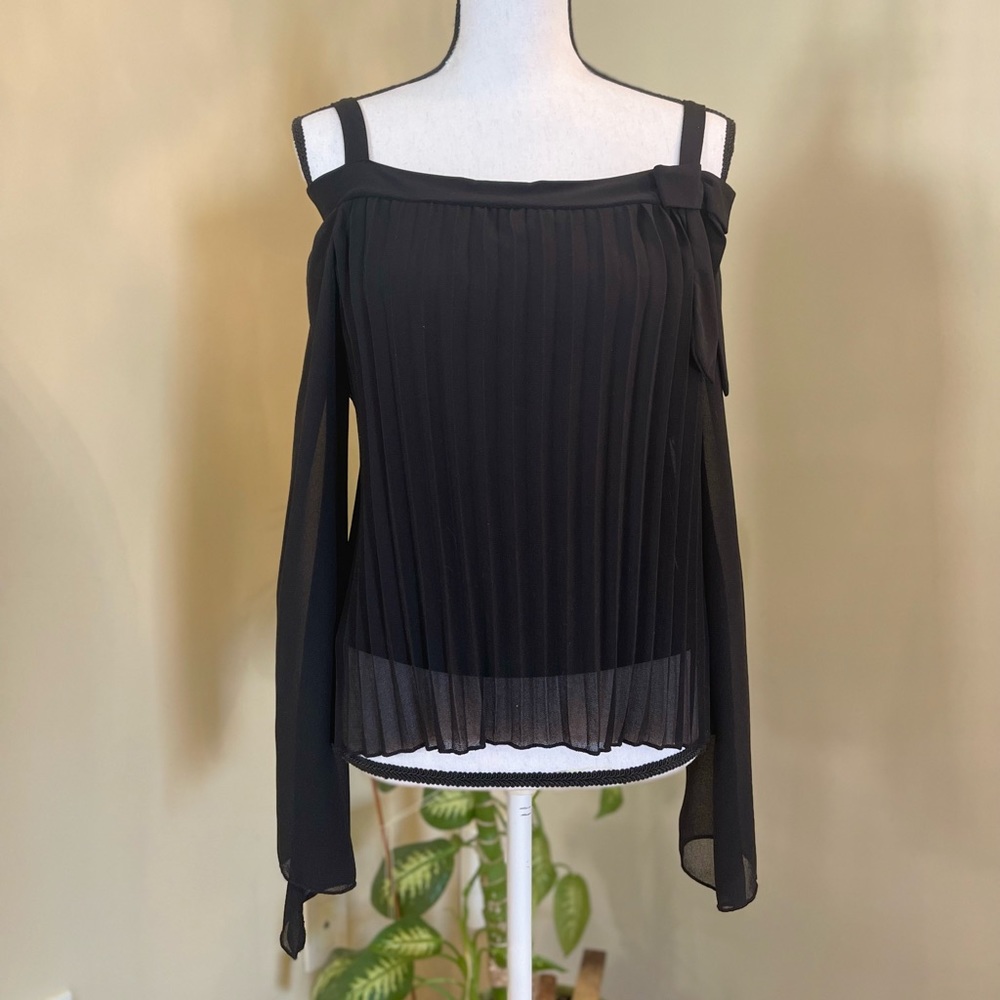 Long Sleeves Top